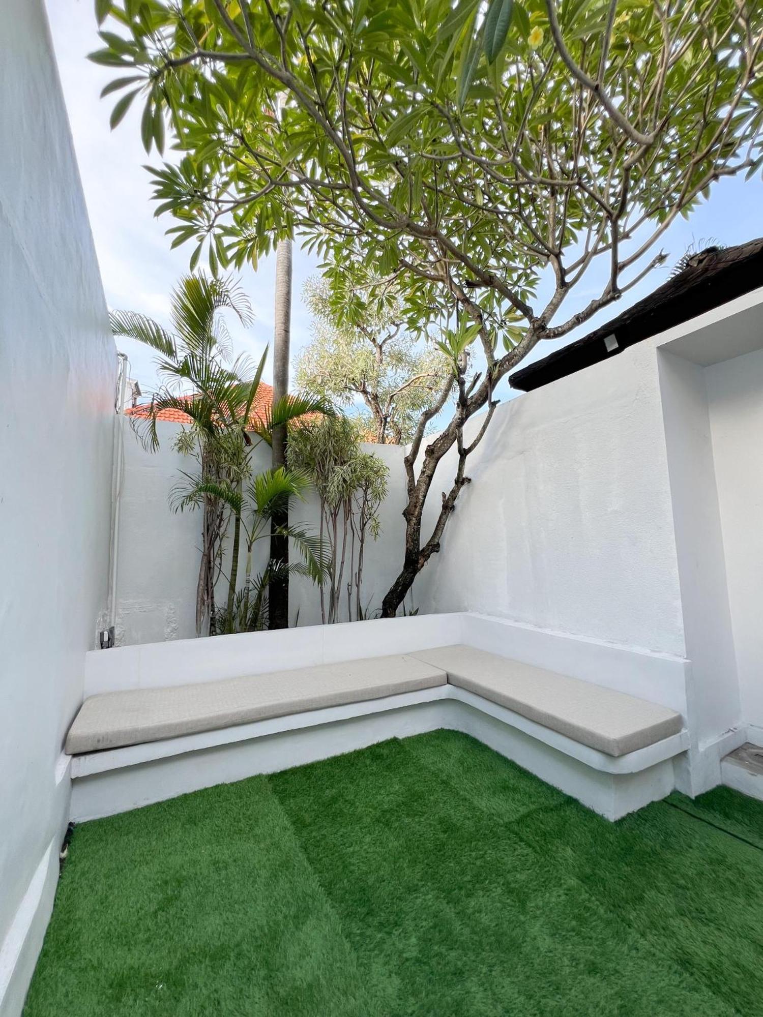 Apple Villas & Apartments Kerobokan Εξωτερικό φωτογραφία